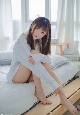国产丝袜美腿高跟白浆_4K免费观看视频